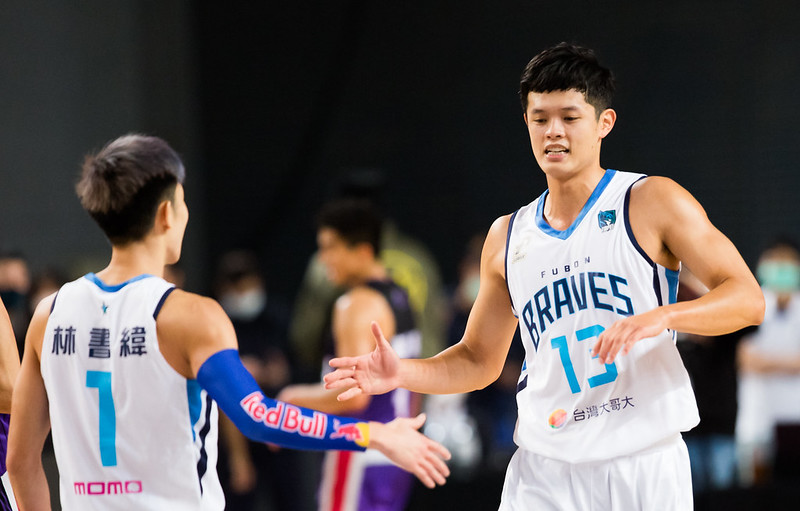 富邦勇士7連勝　許晉哲讚團隊輪流跳出