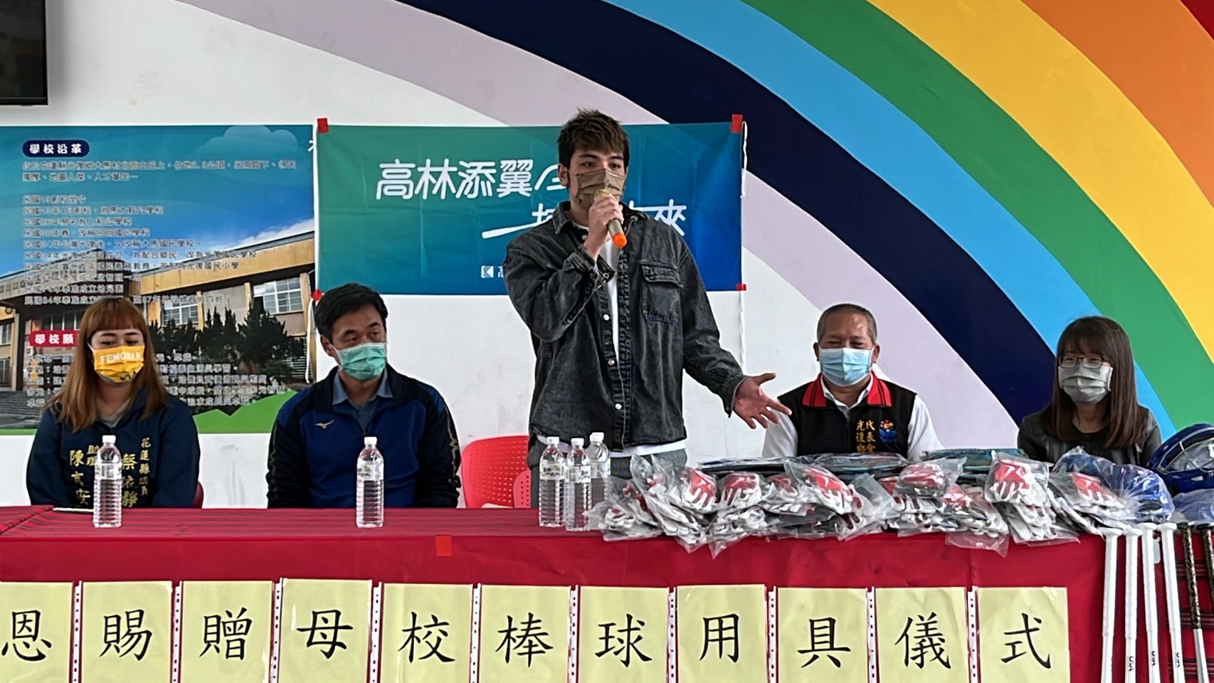 等待第六隊的機會　黃恩賜回饋母校當榜樣