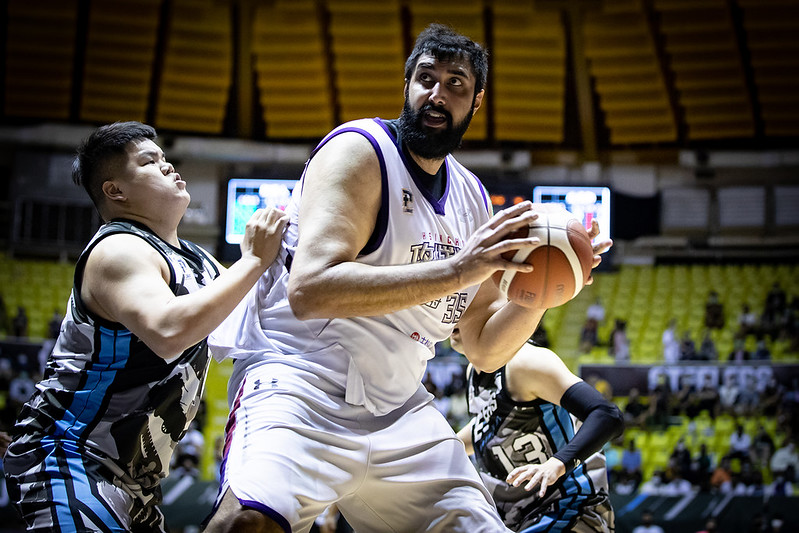 辛巴狂轟雙30　周儀翔笑：知道當年對手感覺