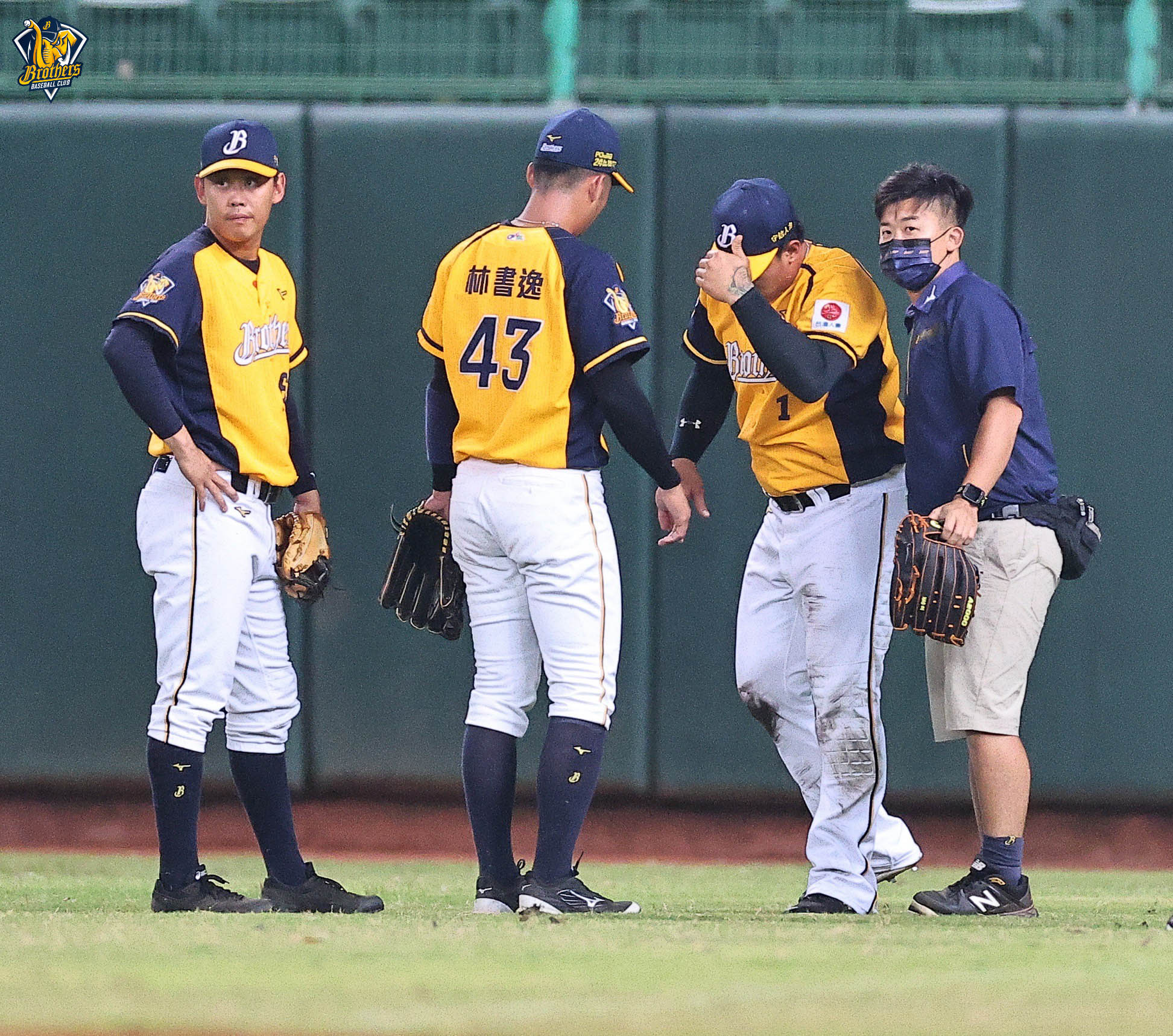 陳子豪手傷退場無礙!兄弟投手車輪戰勝味全 李振昌狂飆149公里