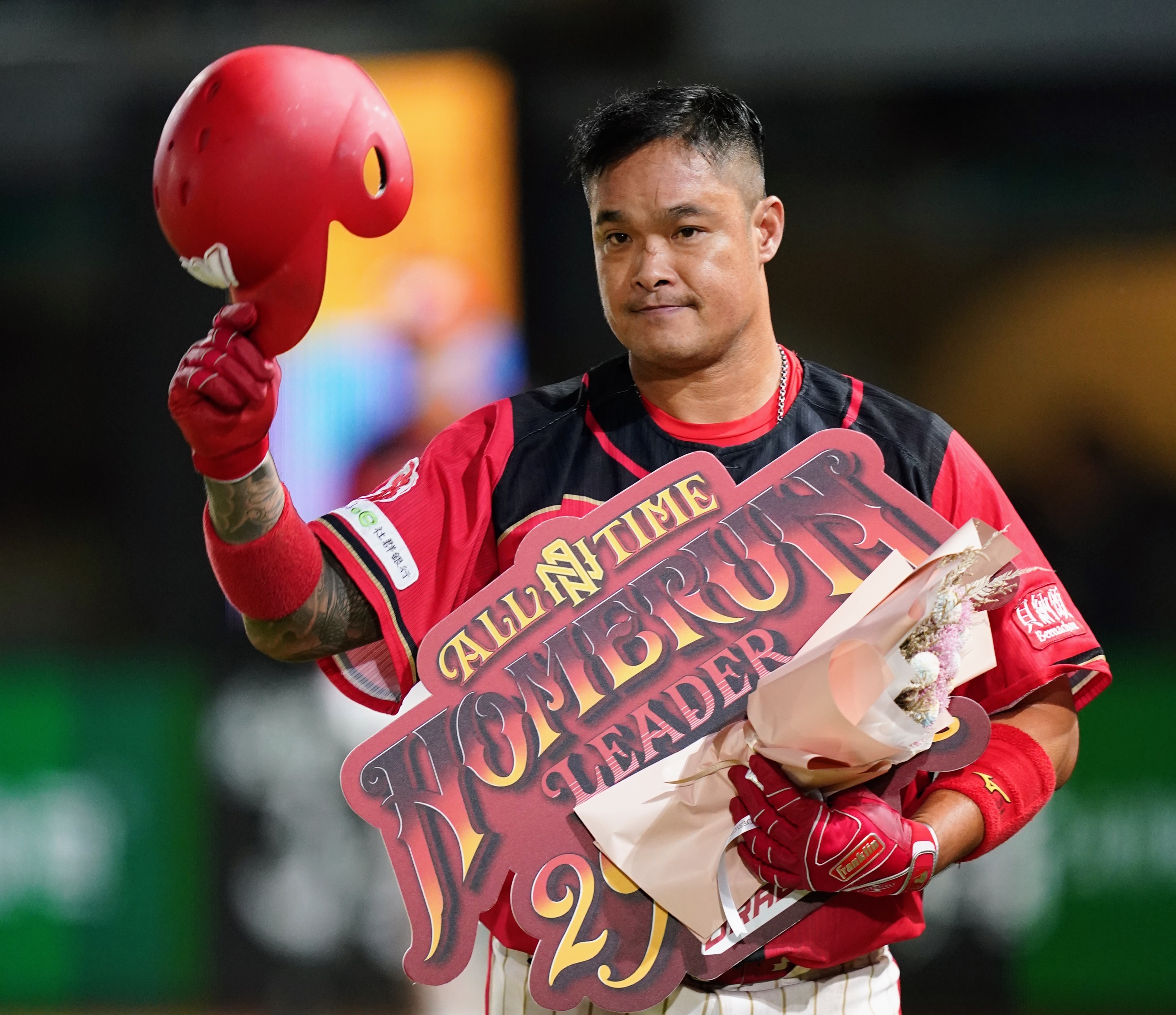 首戰就炸裂！林智勝第290轟出爐　正式成為台灣全壘打王