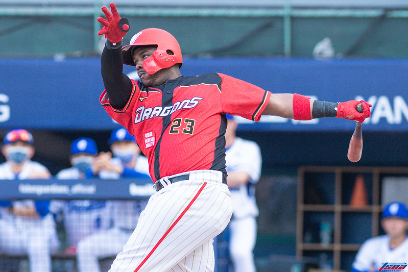 鈦龍初登場敲首安　葉總：中職沒那麼好混