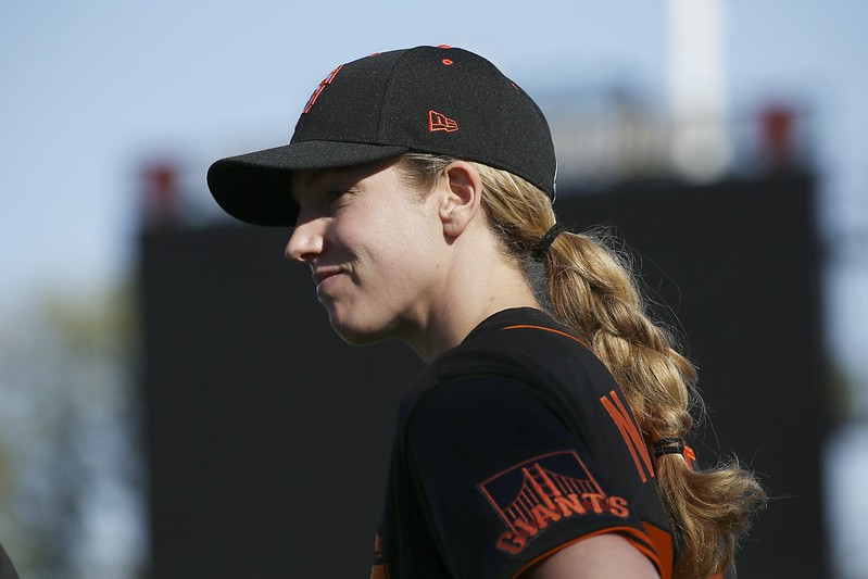 巨人隊教練Alyssa Nakken成為MLB歷史上第1位在例行賽上場執教的女性教練。（達志影像資料照）