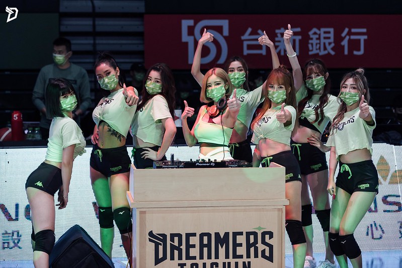 香！夢想家拚季後賽　Formosa Sexy、正妹DJ助威