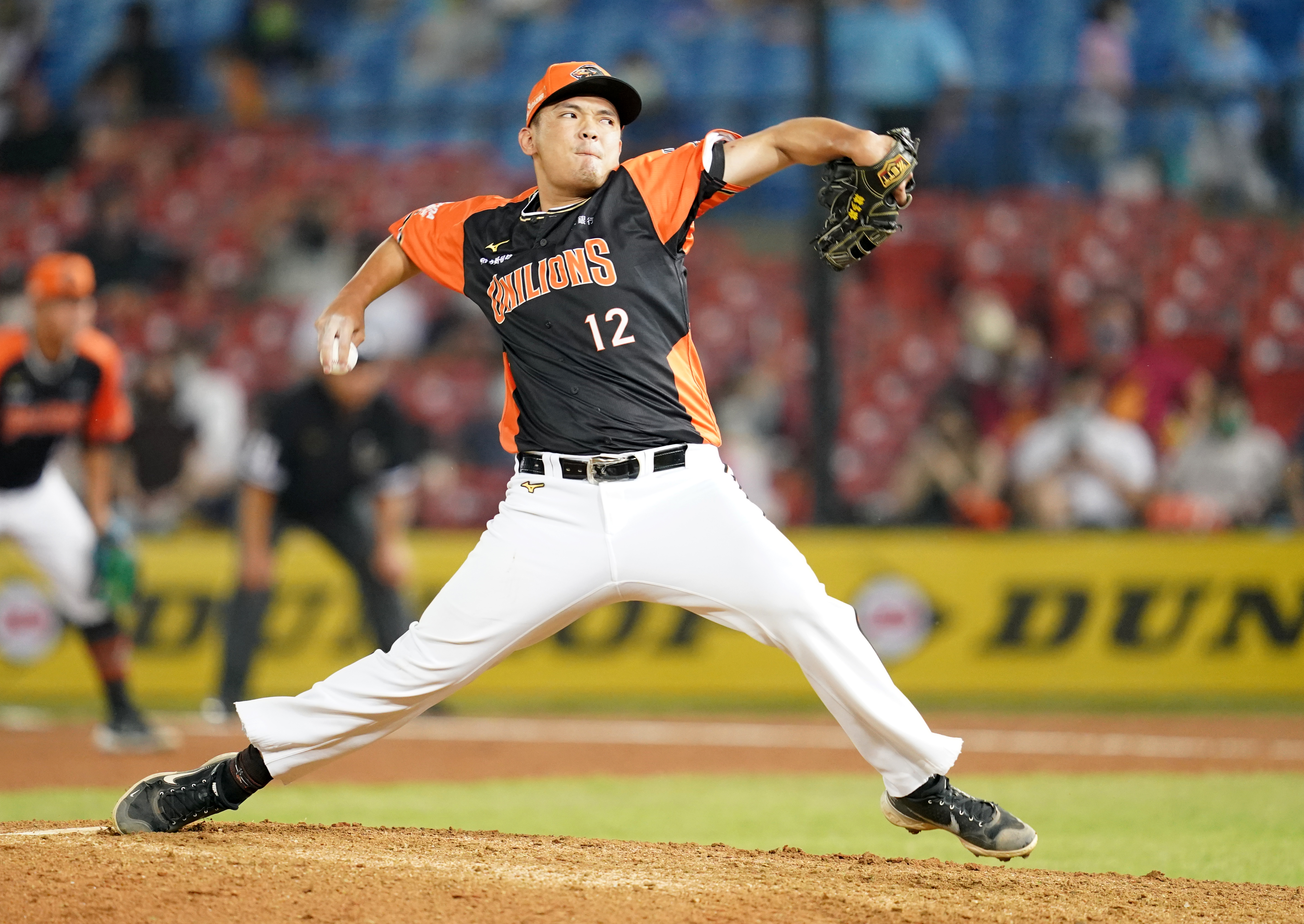 桃猿3敗全來自獅　陳韻文聯盟首例投球超時遭記壞球