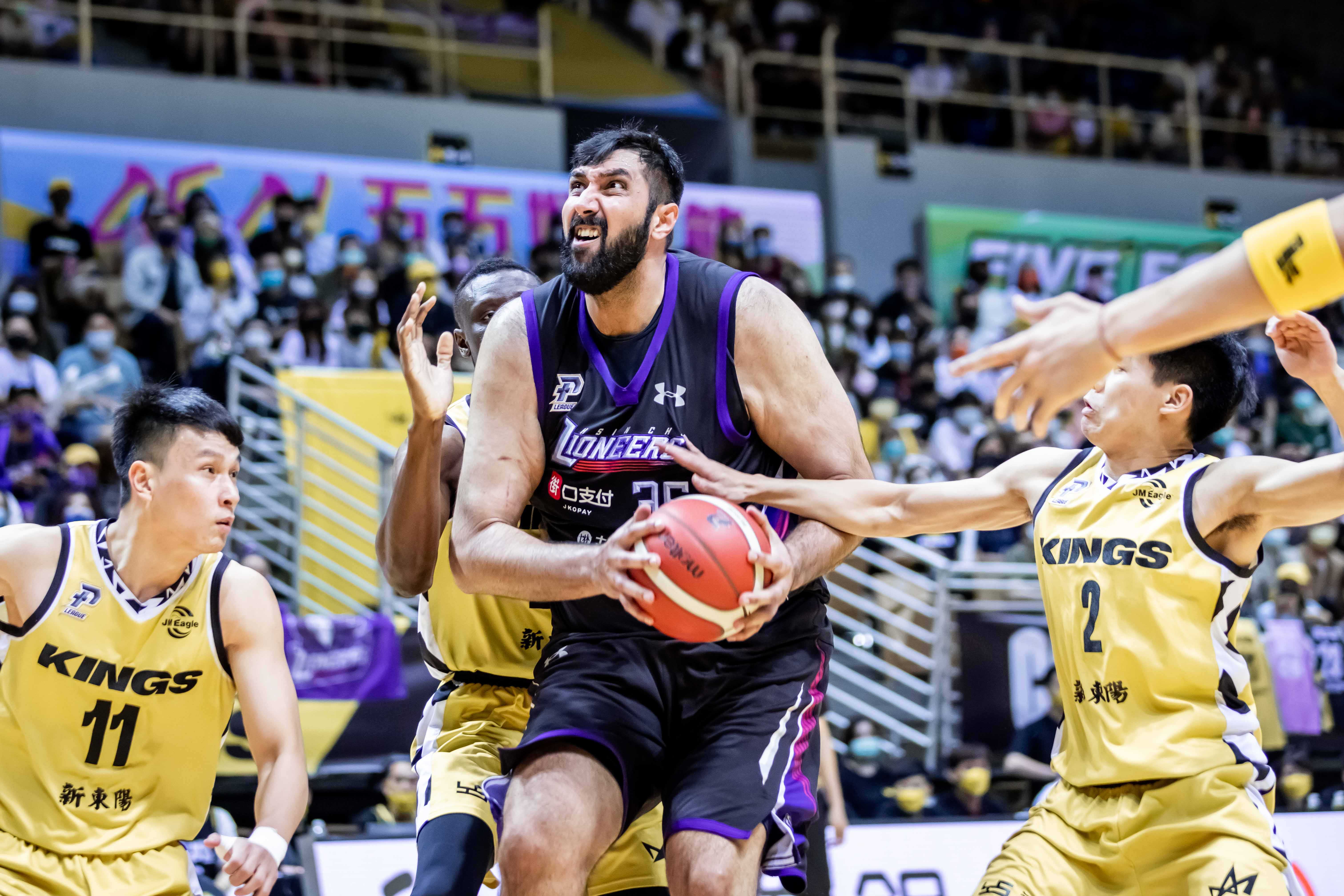 辛巴再轟30分21籃板　攻城獅7連勝