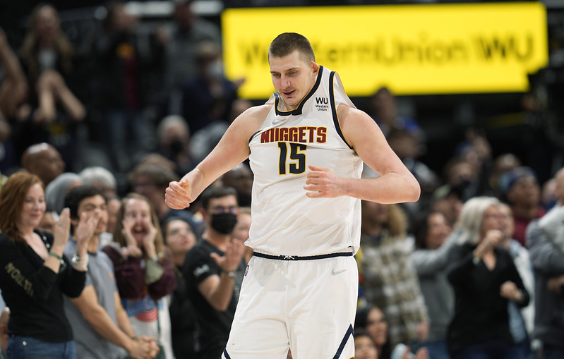 相當會打逆境的金塊戰準備收尾的勇士　運彩小偉看好金塊拿出韌性