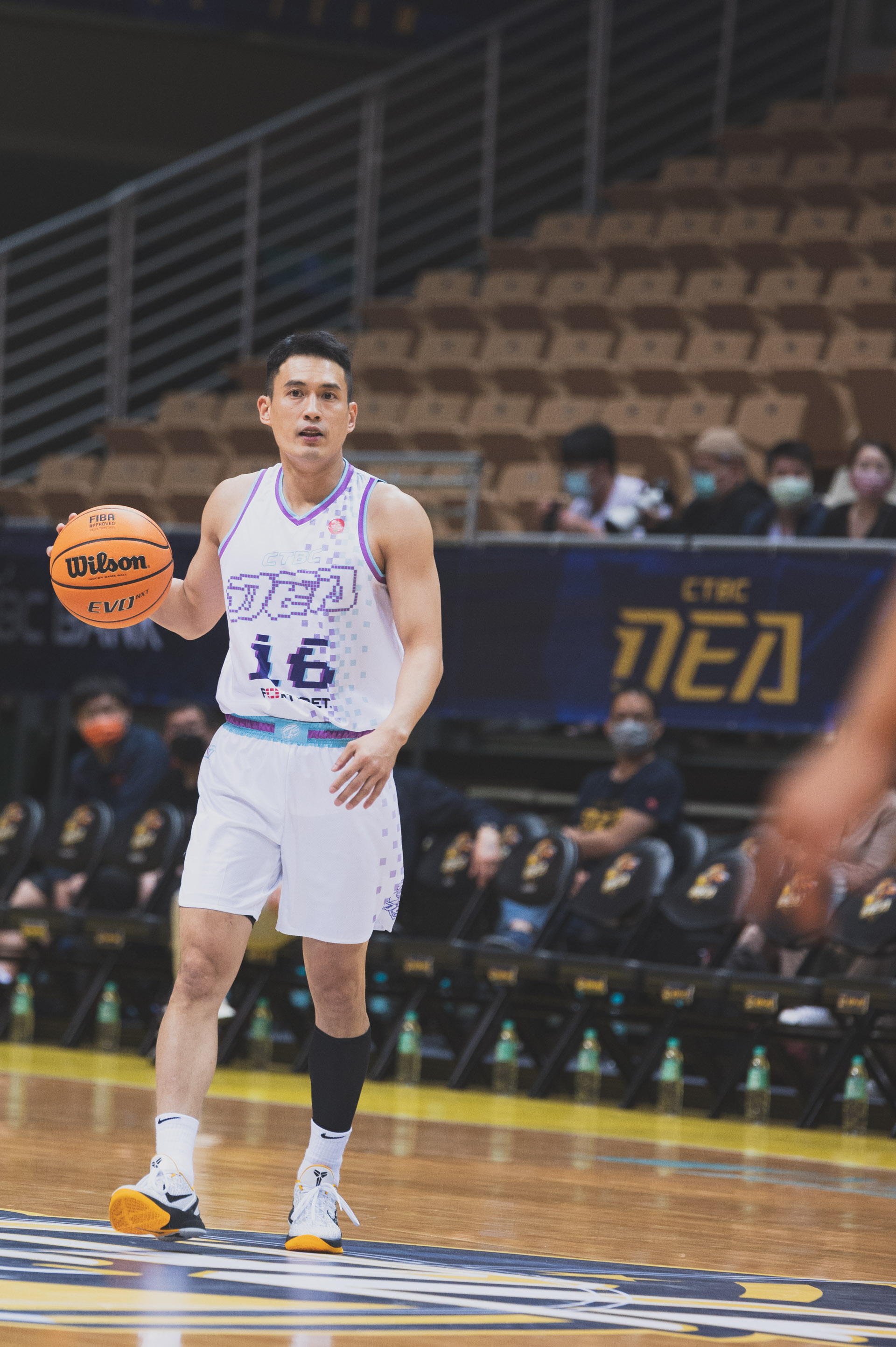 特攻32分大勝獵鷹　目標拚例行賽前3