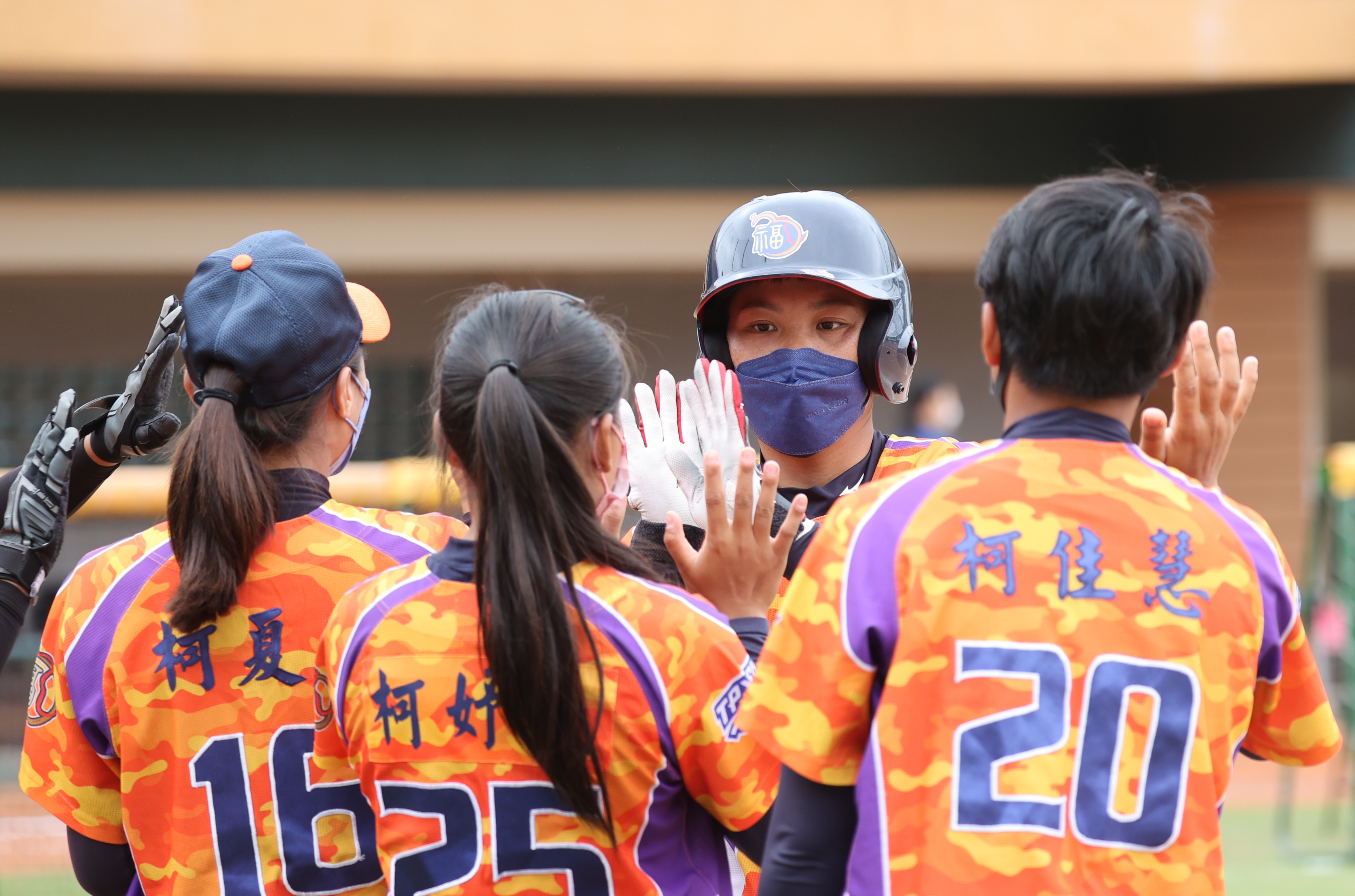 福添福嘉南鷹單場9轟大勝　破企業女壘聯賽3紀錄