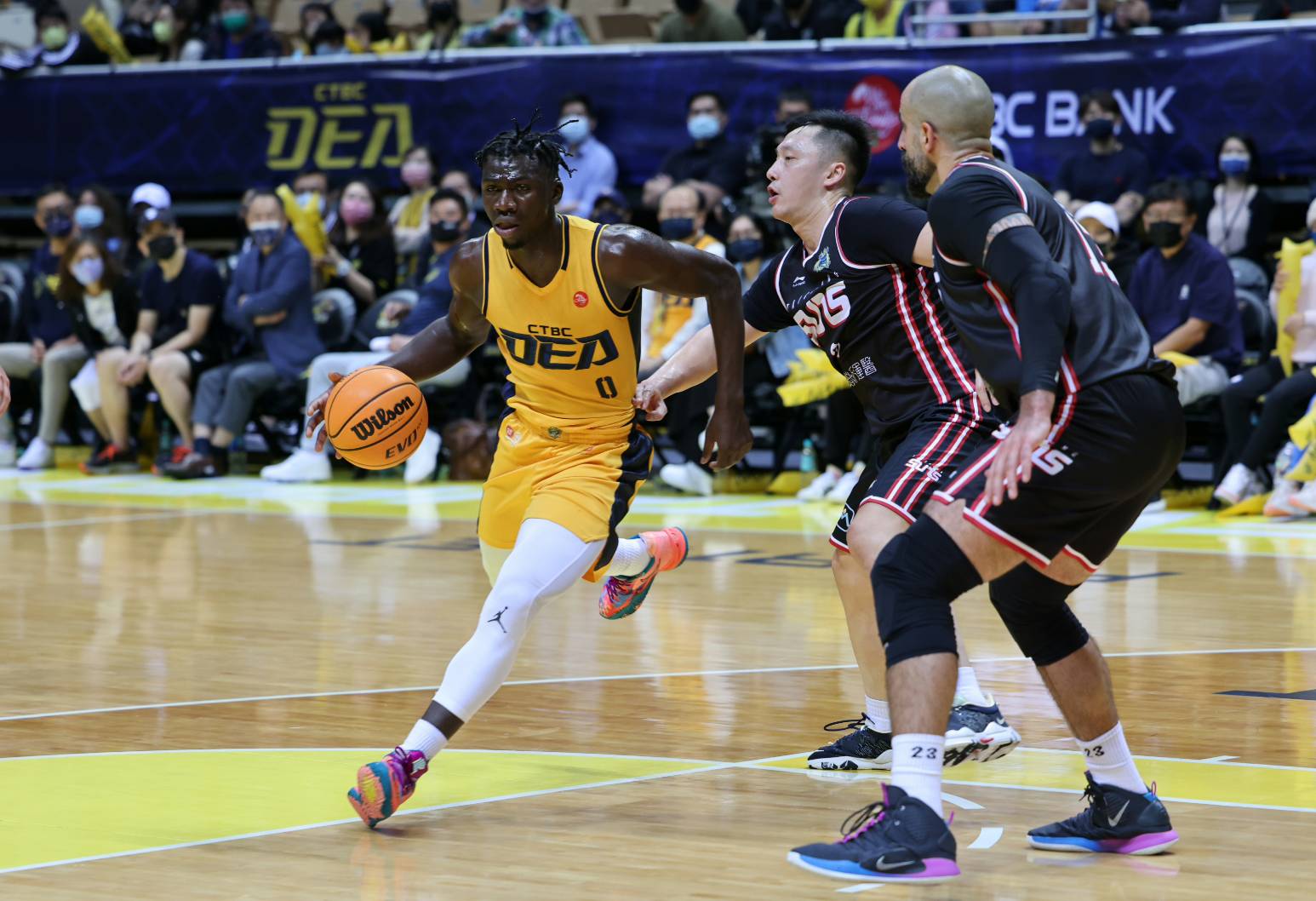 看highlight找回信心　阿巴西復活逼出第3戰