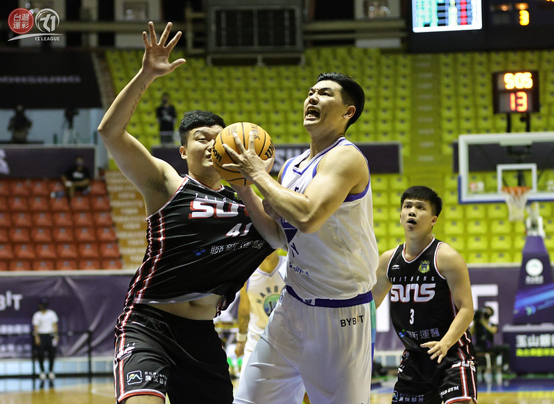 神劇本！胡瓏貿絕殺3分　海神頂住太陽反撲