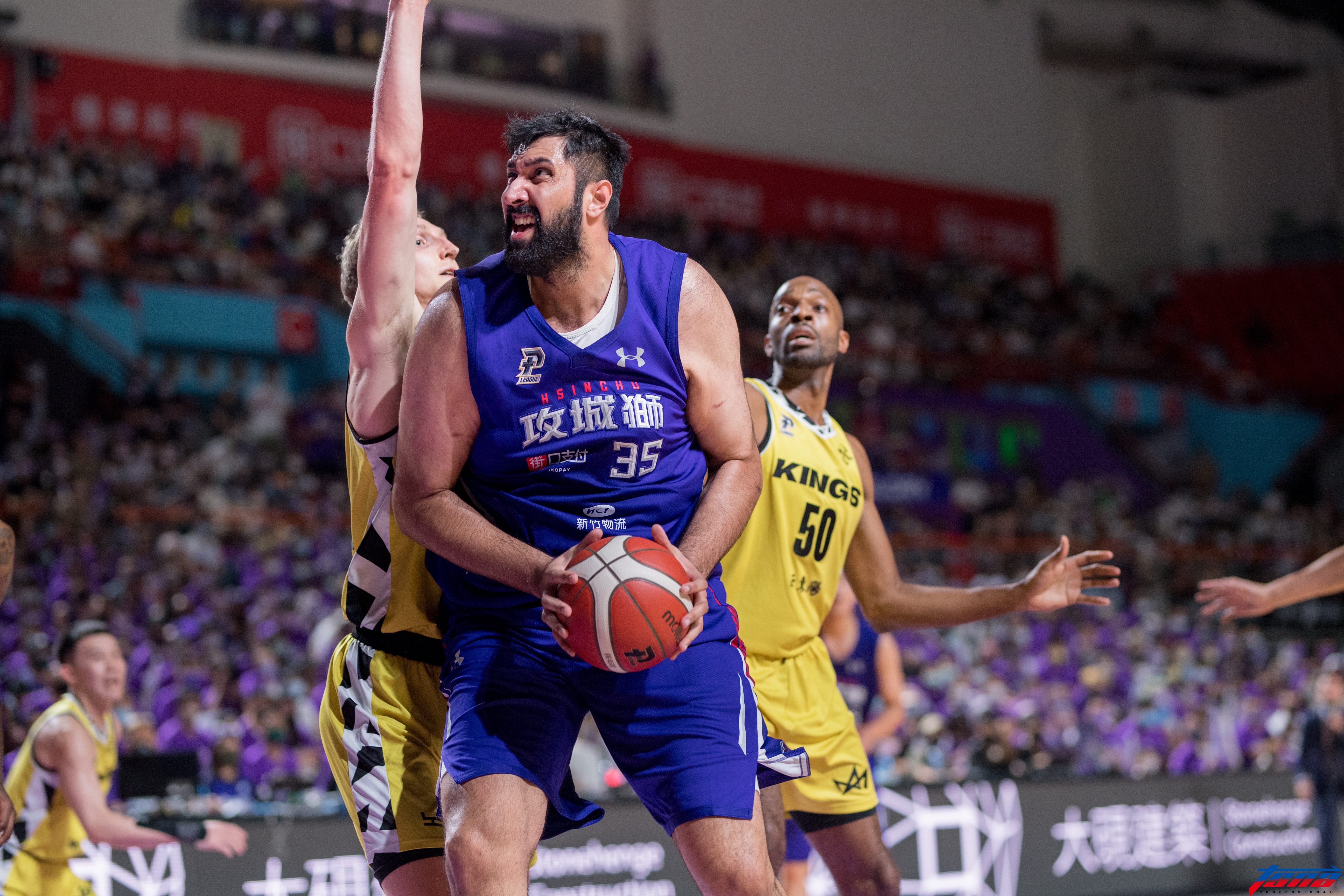 法獅+辛巴退國王　攻城獅收隊史季後賽首勝