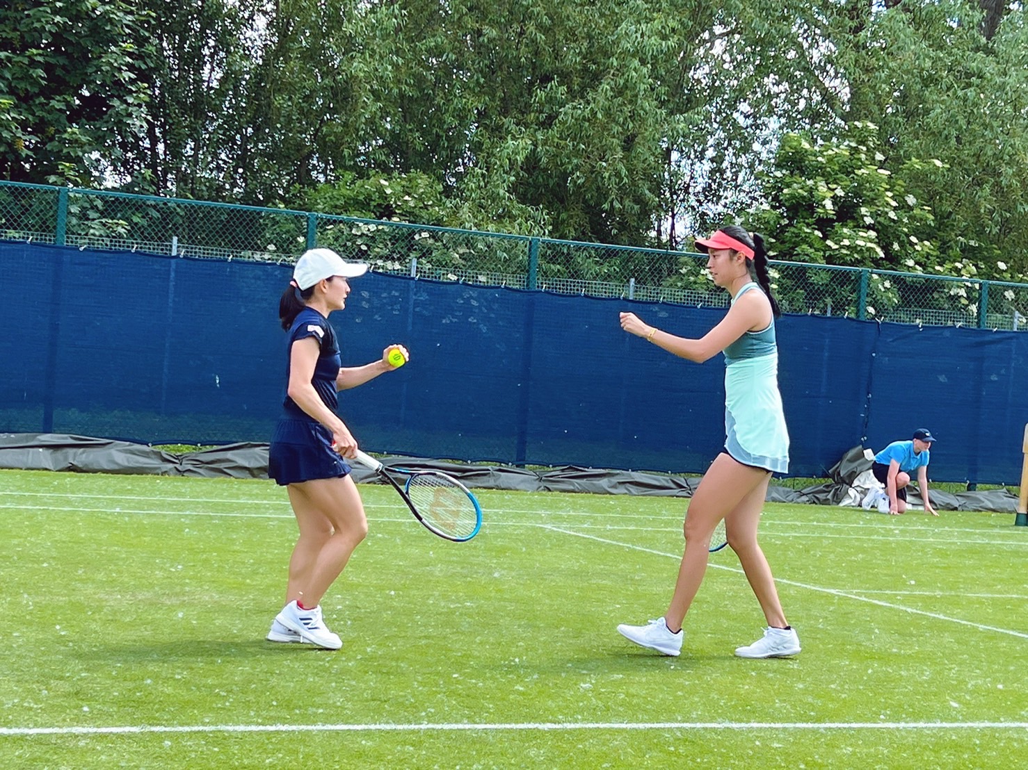 詹皓晴搭青山修子草地首戰直落2過關　詹詠然今晚登場