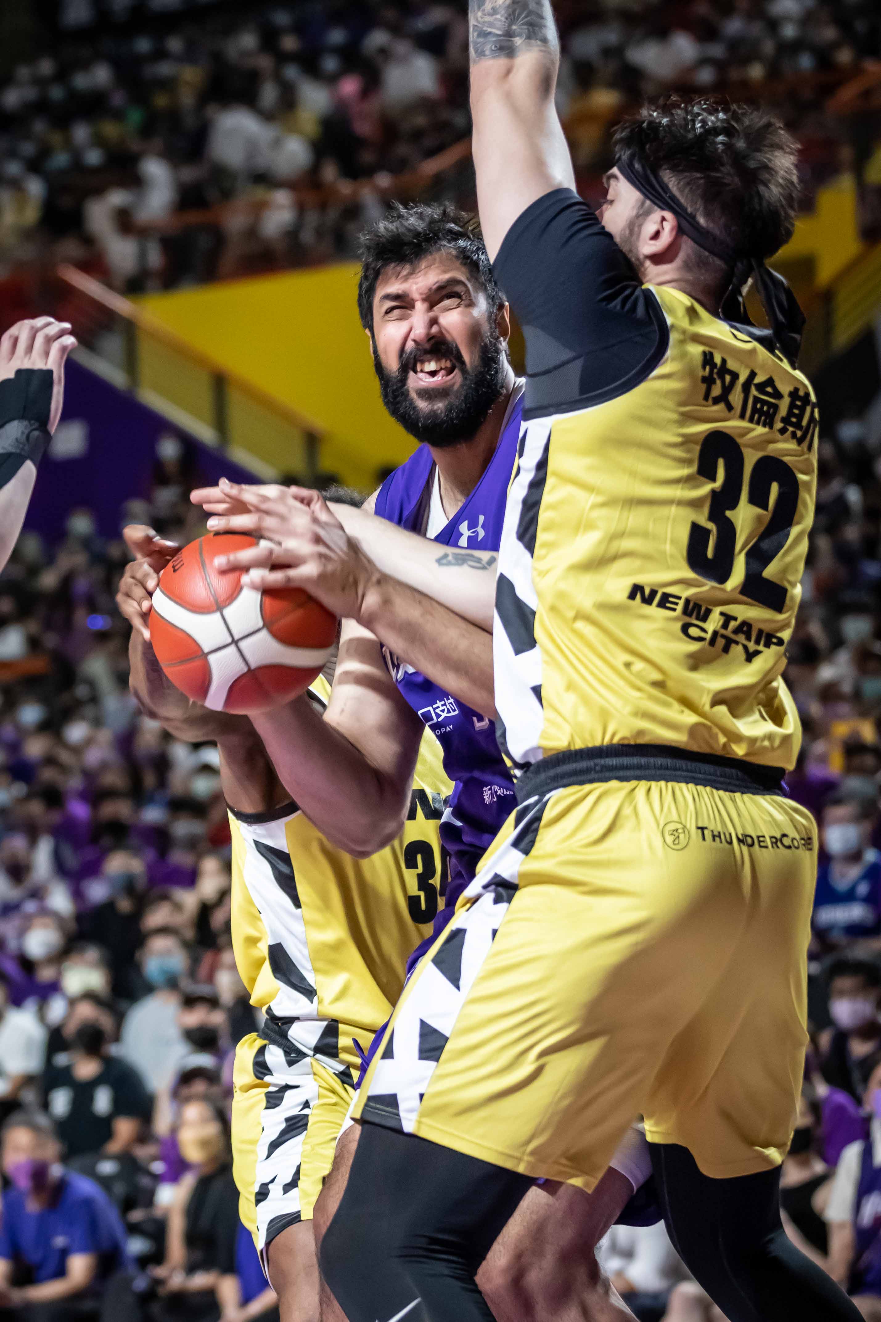 辛巴雙20轟炸國王　攻城獅挺進冠軍賽