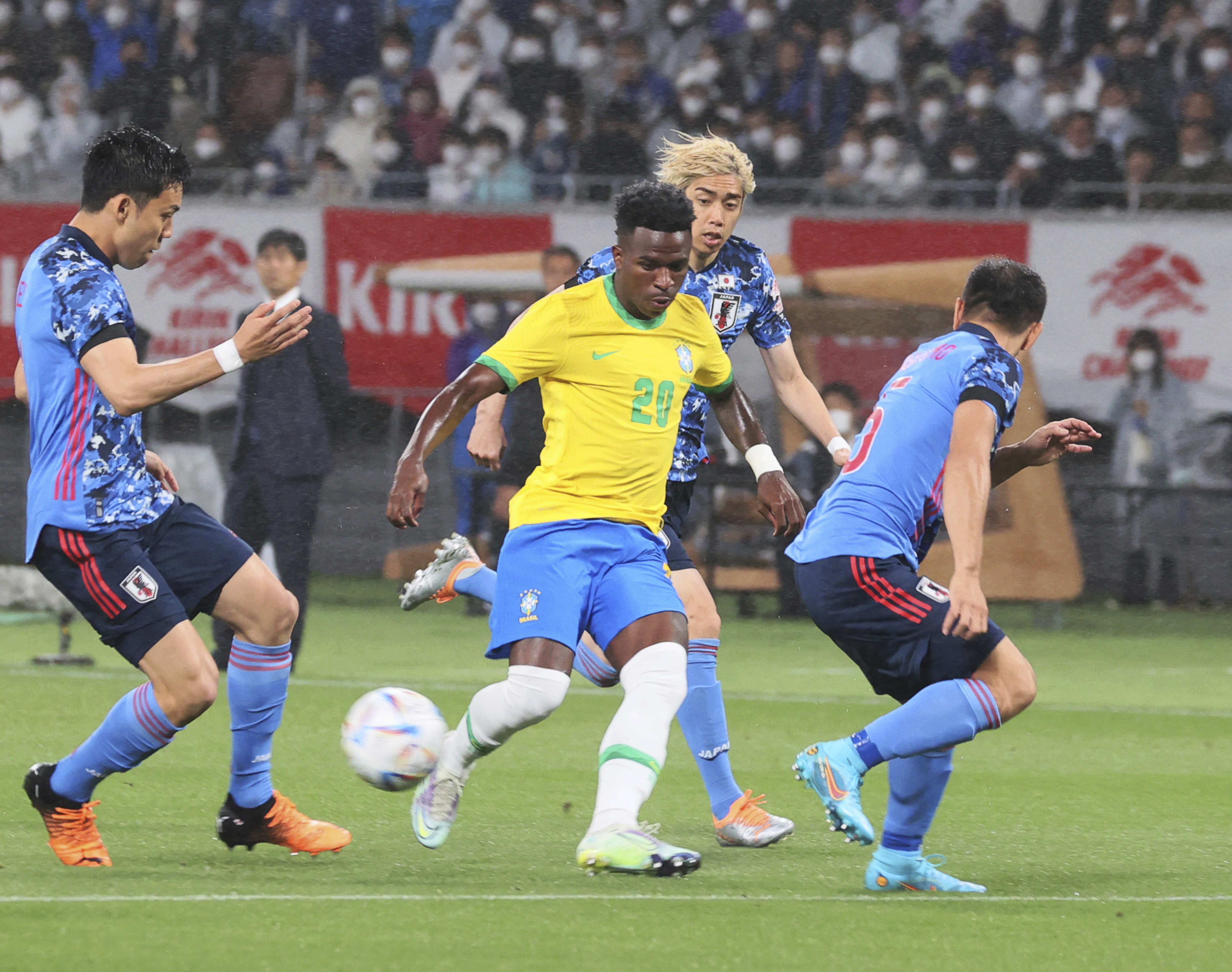 世界盃賭盤雜談：巴西與英法爭衡？ 