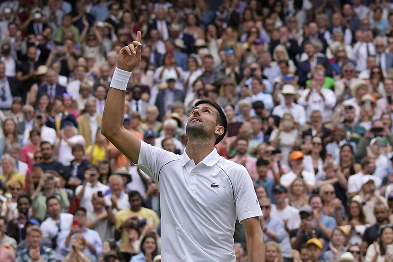 上演讓2追3大逆轉　Djokovic生涯11度闖溫網4強