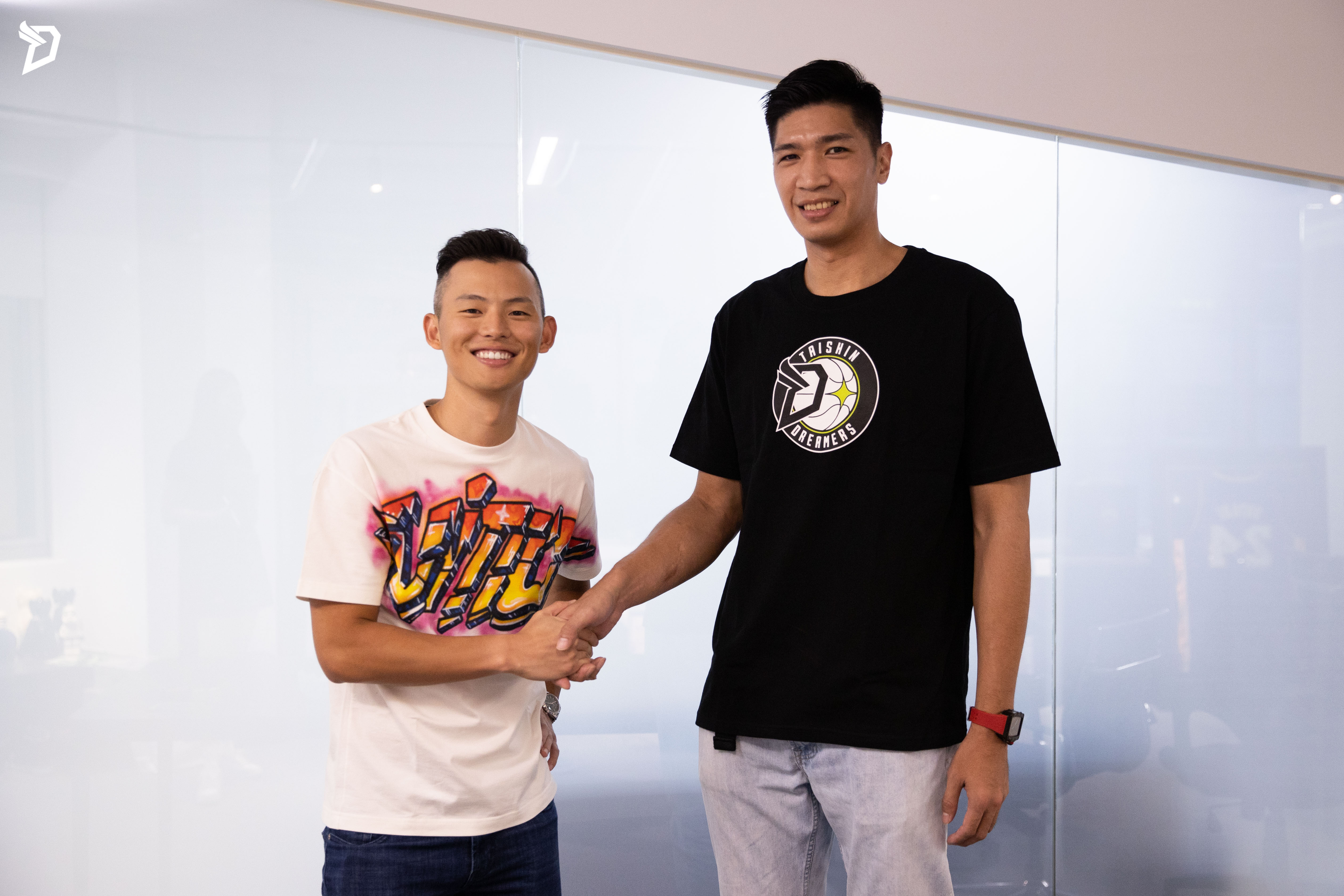 一口氣網羅2大物！　周柏臣加盟夢想家