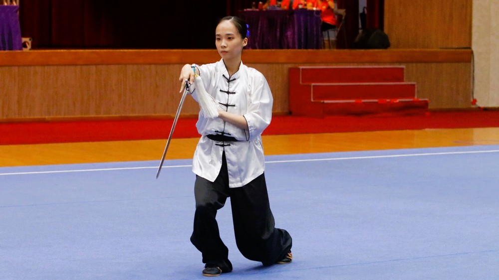 爸爸建議改練武術　吳紹寧奪大專女子太極劍金牌