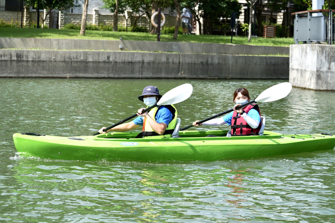 龍舟拔河暨親子獨木舟趣味競賽　張筑涵、陳瑋涵到場