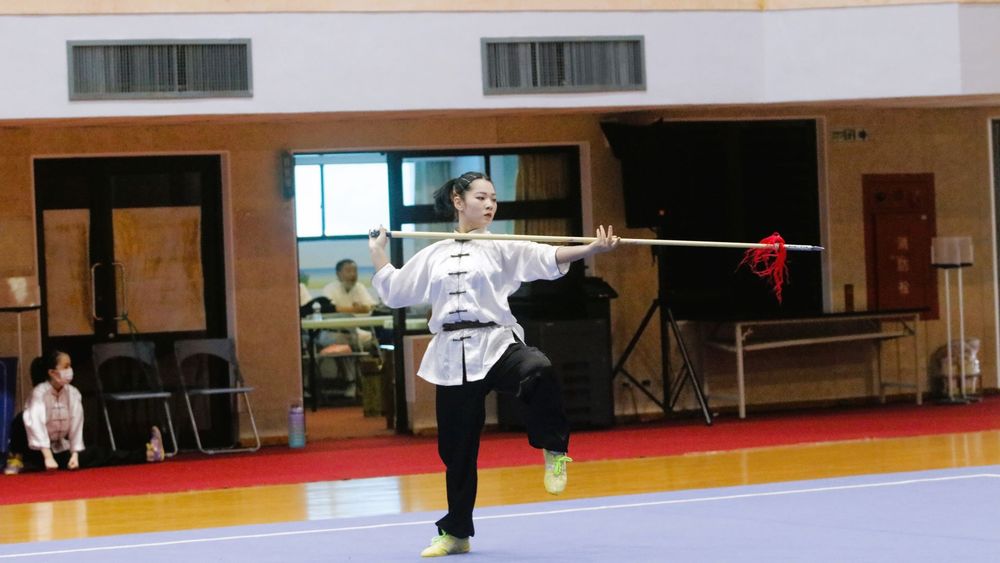 鄭紫薇高女槍術奪金　想拼下屆亞運