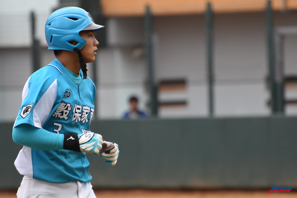 藍白對抗賽野手最大驚奇　楊峻豪手感火熱打擊率達5成