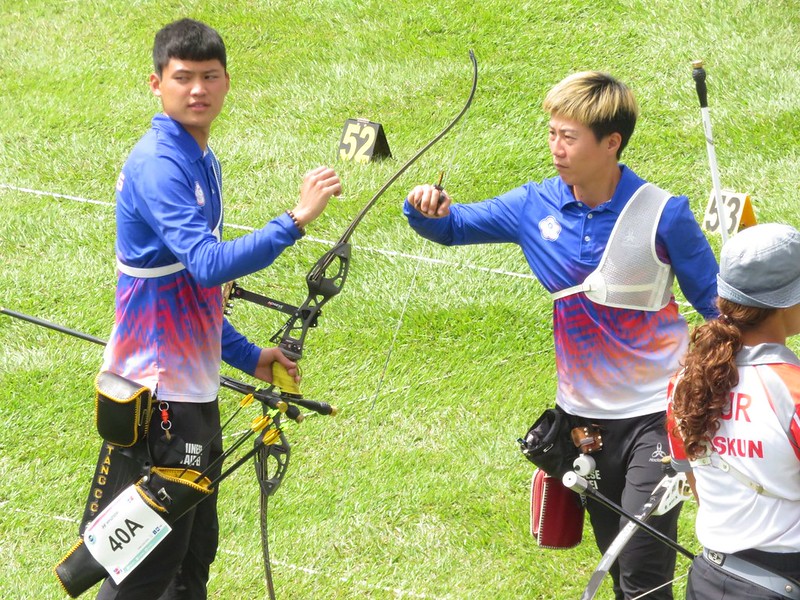 射箭世界盃　雷千瑩、湯智鈞奪冠