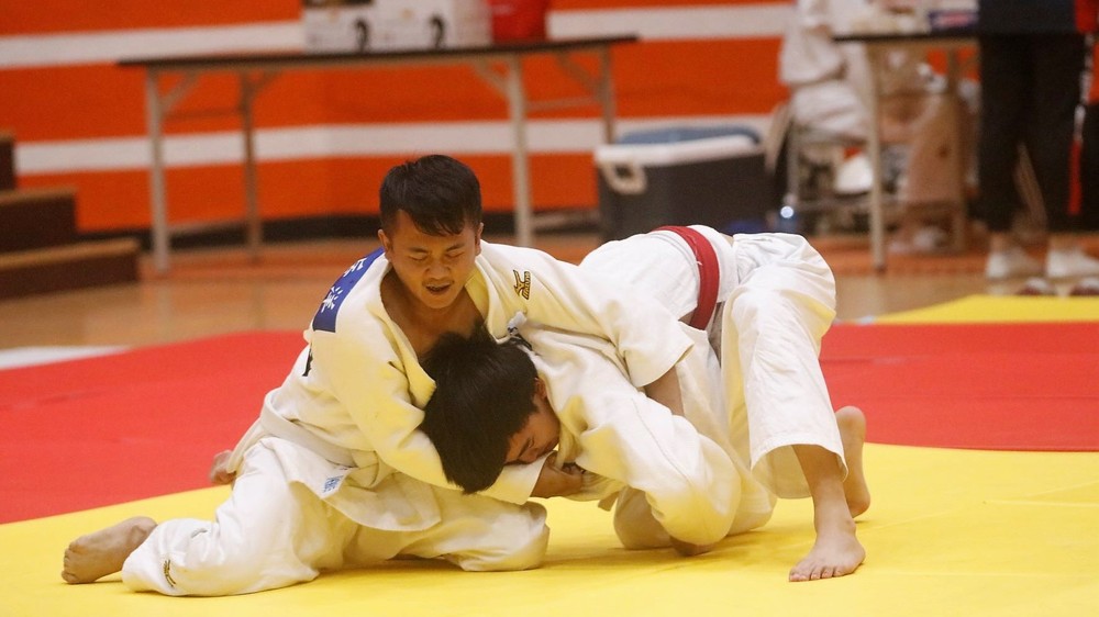 柔道／20年後重返戰場　37歲李岳洋竟然贏了17歲高中生