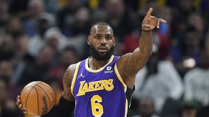 LeBron想留洛城　只有和兒子同隊才會離開湖人