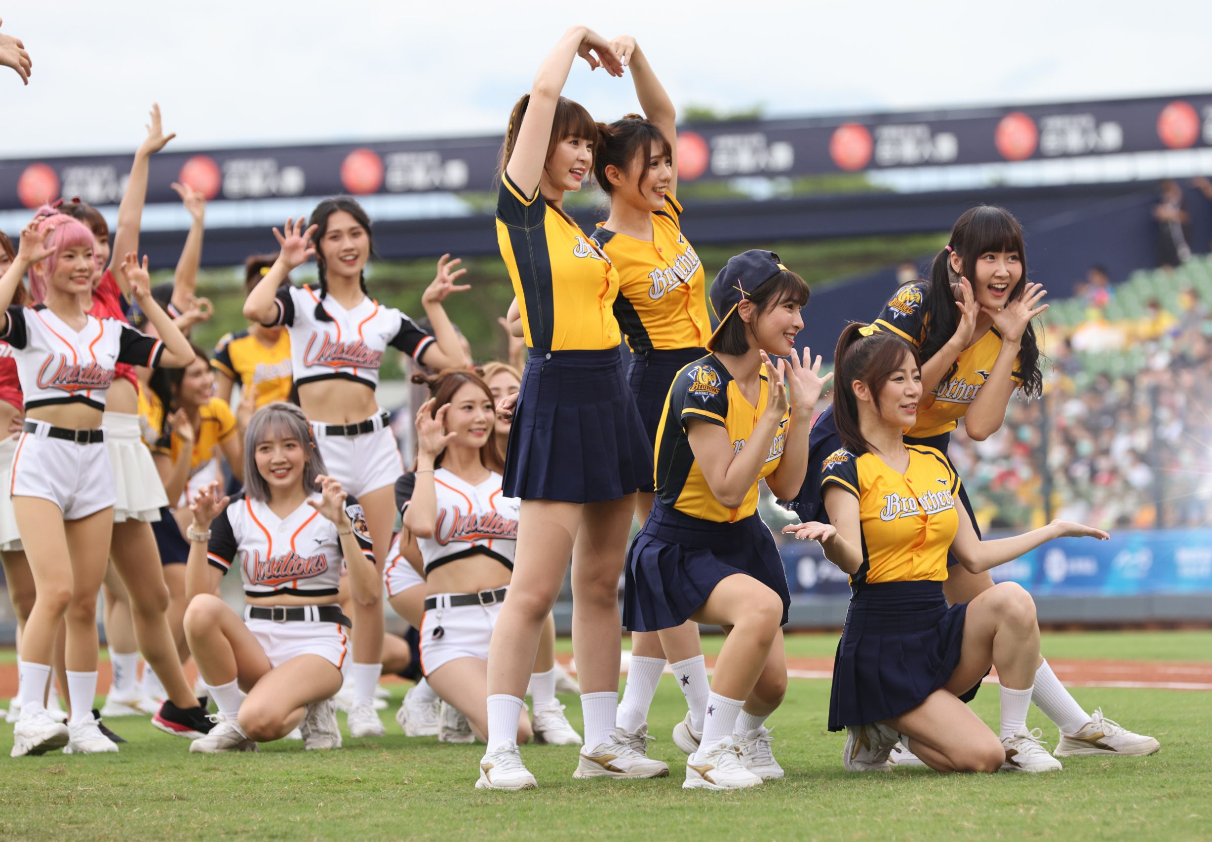 中華隊、明星隊交戰！百位女孩齊聚明星賽　20日中午開放購票 - TSNA體育新聞團隊