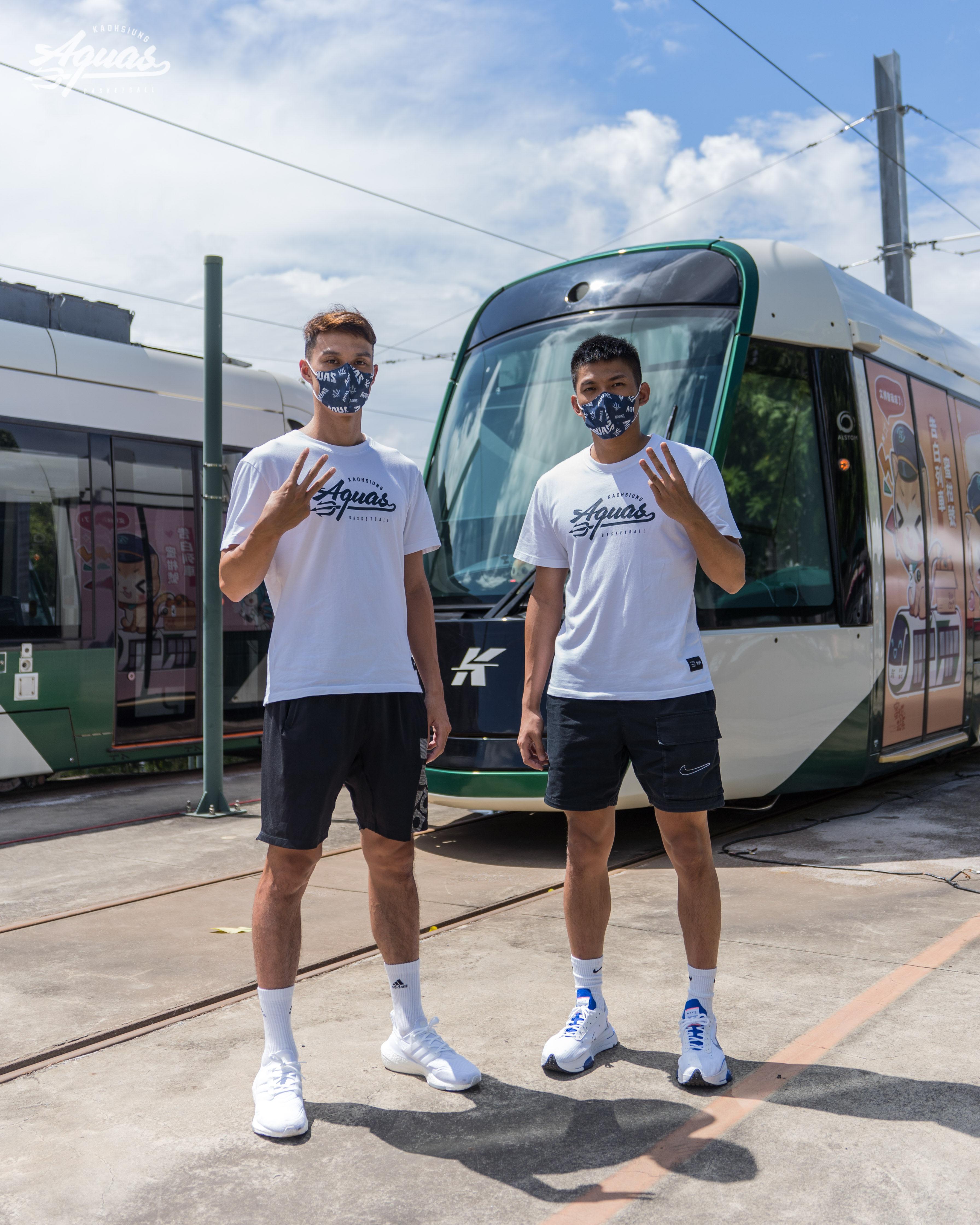 高捷蜜柑列車　于煥亞、余純安七夕首航