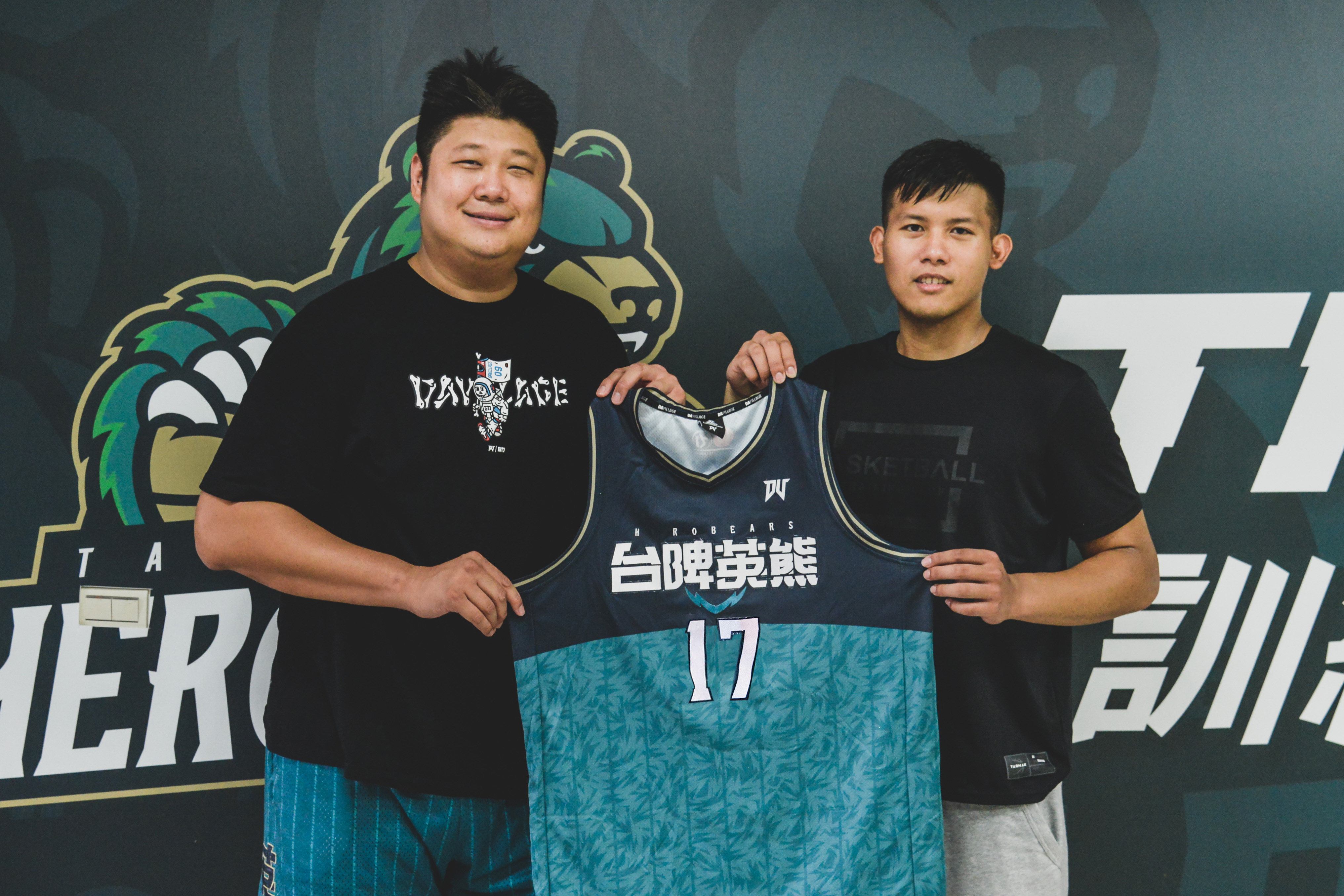 跟綠色特別有緣　呂蔡瑜倫加盟台啤英熊