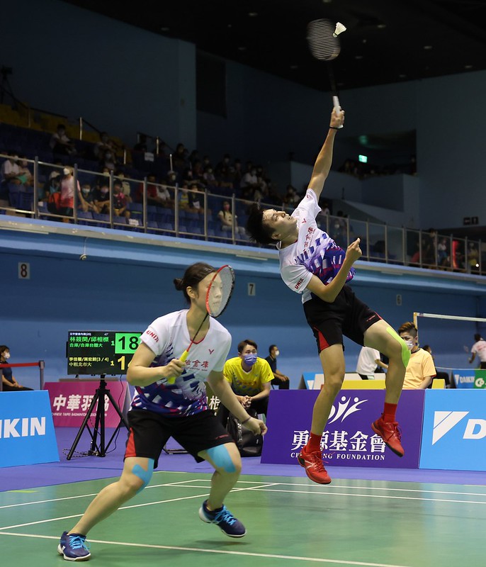 前職棒球員之子　邱相榤搭擋學姊奪冠