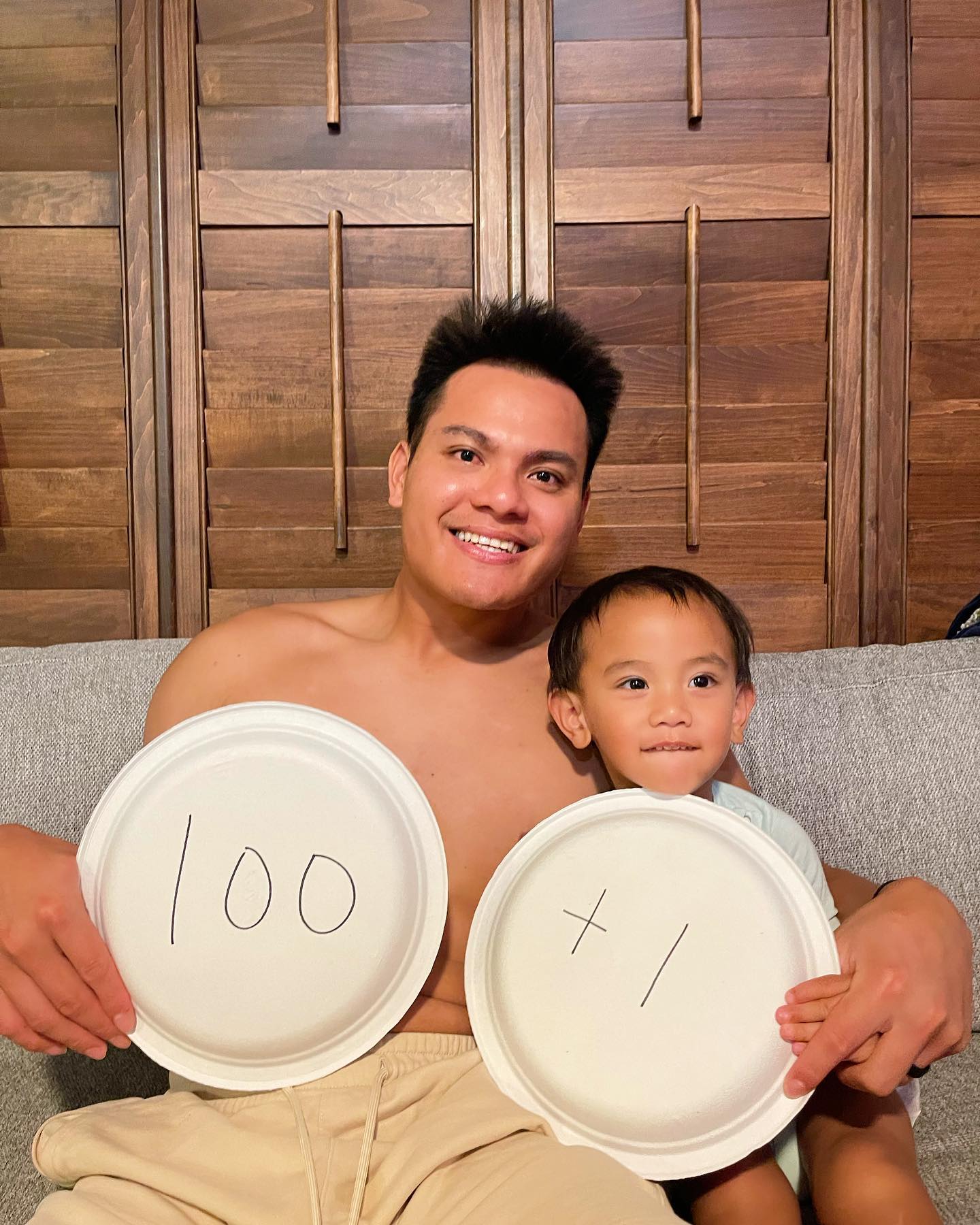 張育成大聯盟百安達成裸身與兒子合照慶祝　老婆獻上超辣自拍照