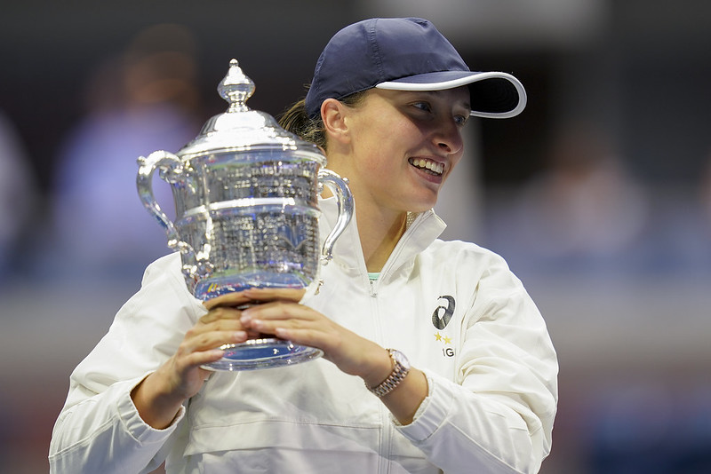 球后Swiatek奪美網首冠　連10場冠軍戰直落二勝出