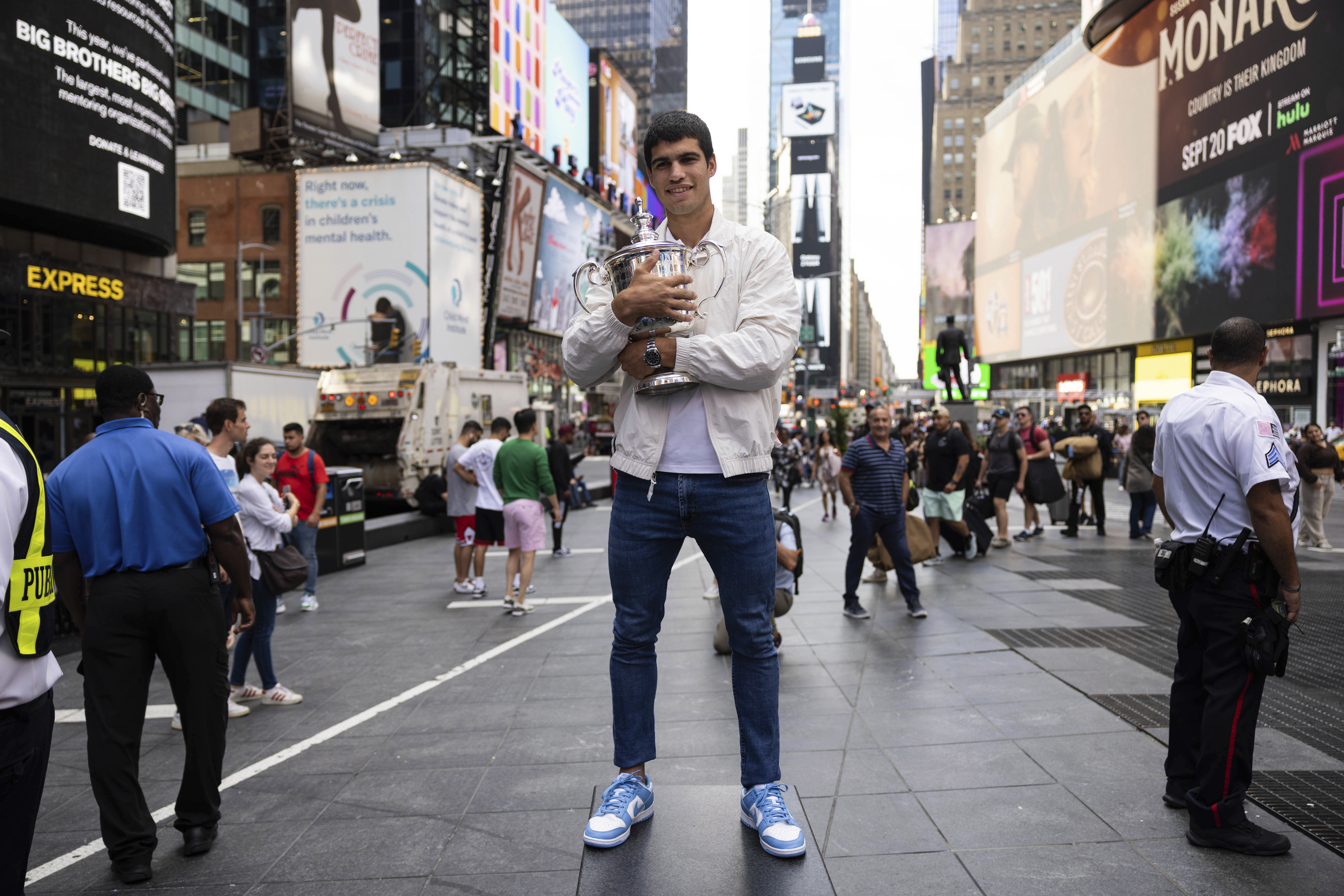 登基球王首日　Alcaraz：醒來感覺要死了