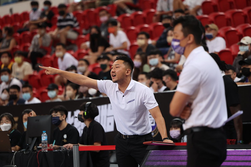 與T1頂尖對決落敗　攻城獅教練：球員太公子哥