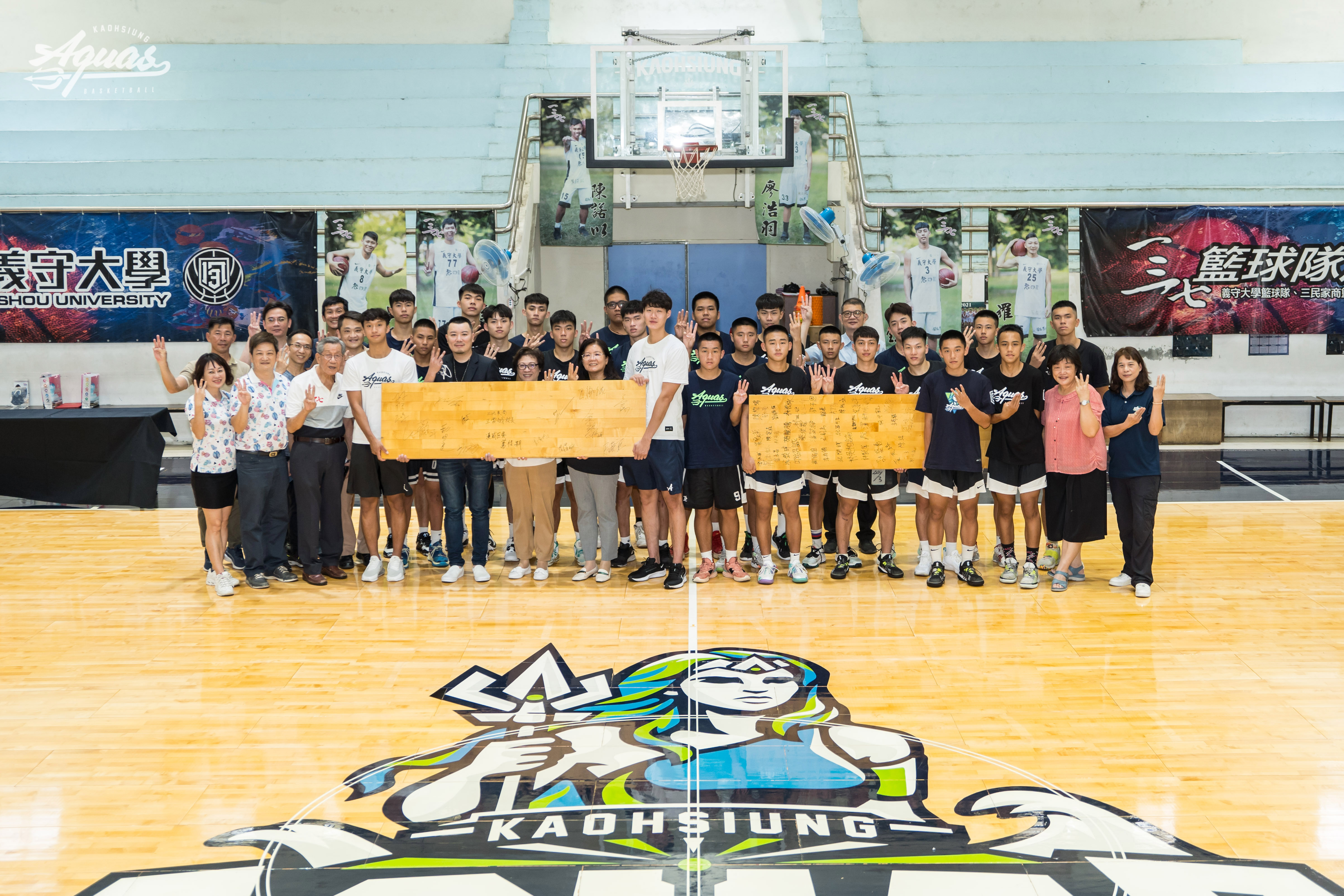 海神在地傳承　主場專用木地板贈予三民家商