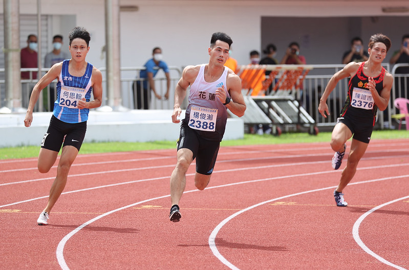 封關戰飆本季最佳　「最速男」楊俊瀚全田賽奪雙金