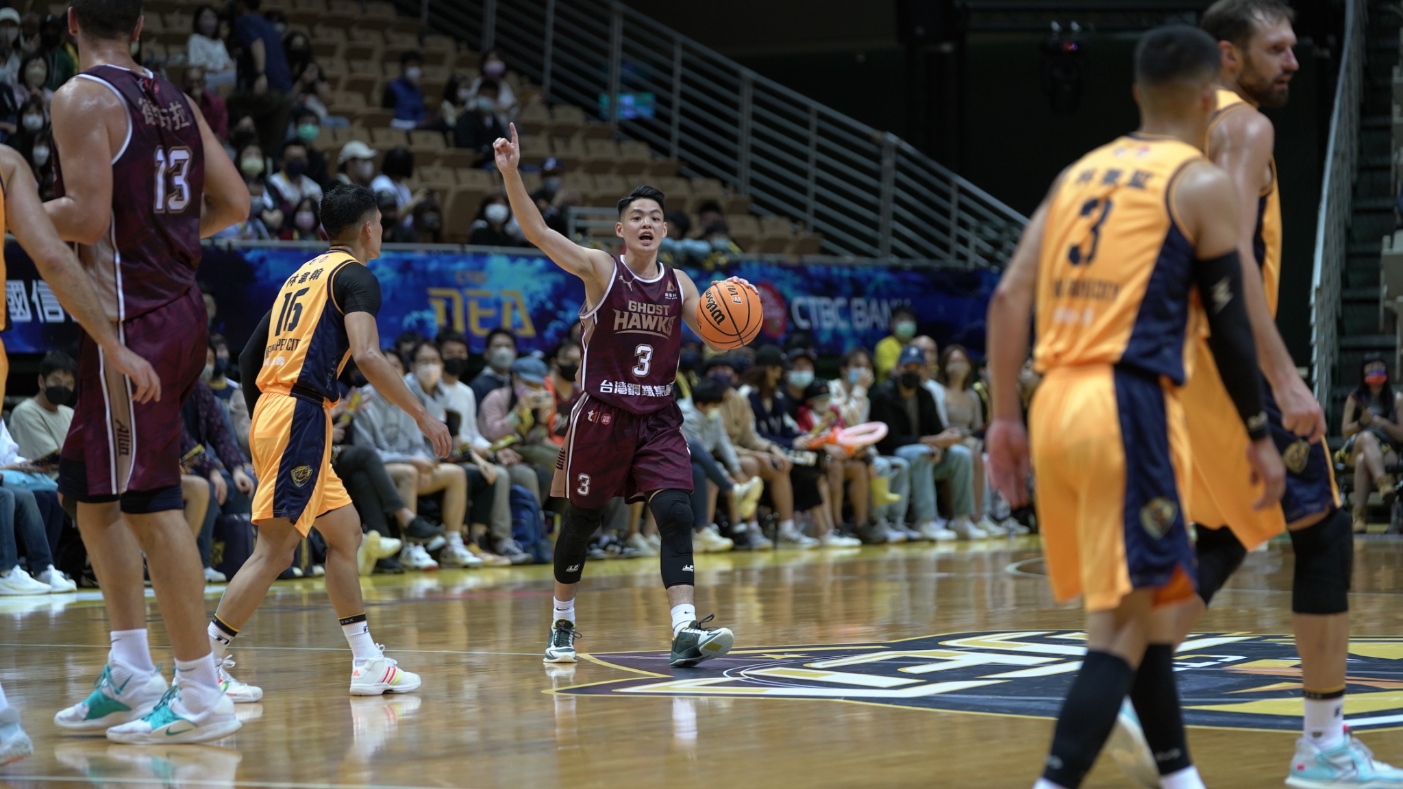 谷毛唯嘉職業賽處女秀　給自己打60-70分