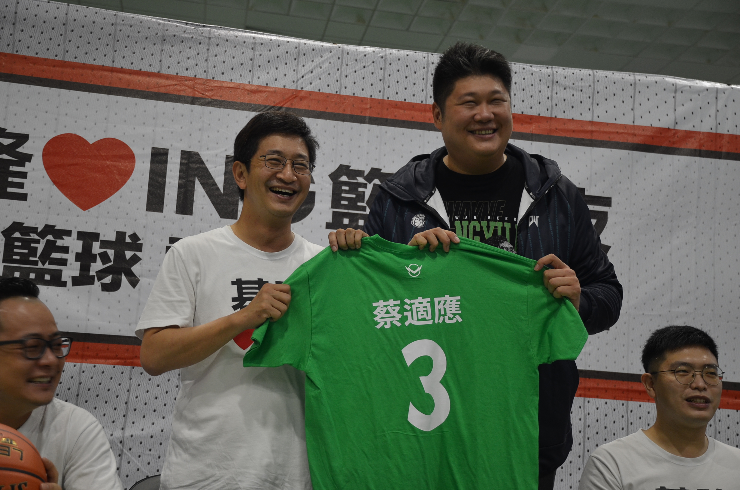 台啤英熊前進基隆？　立委蔡適應：全力爭取