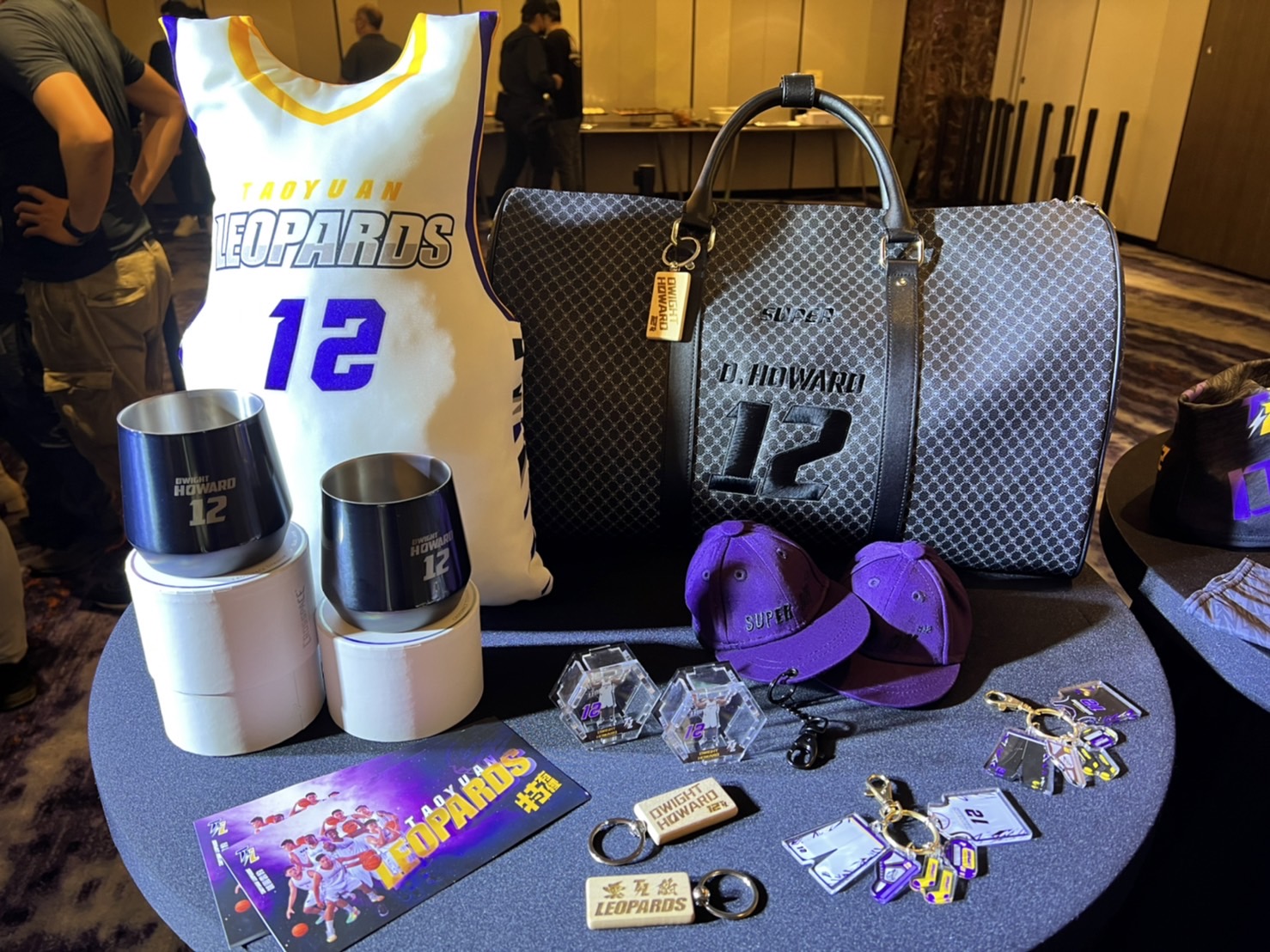 魔獸記者會未演先轟動　專屬商品開幕戰開賣