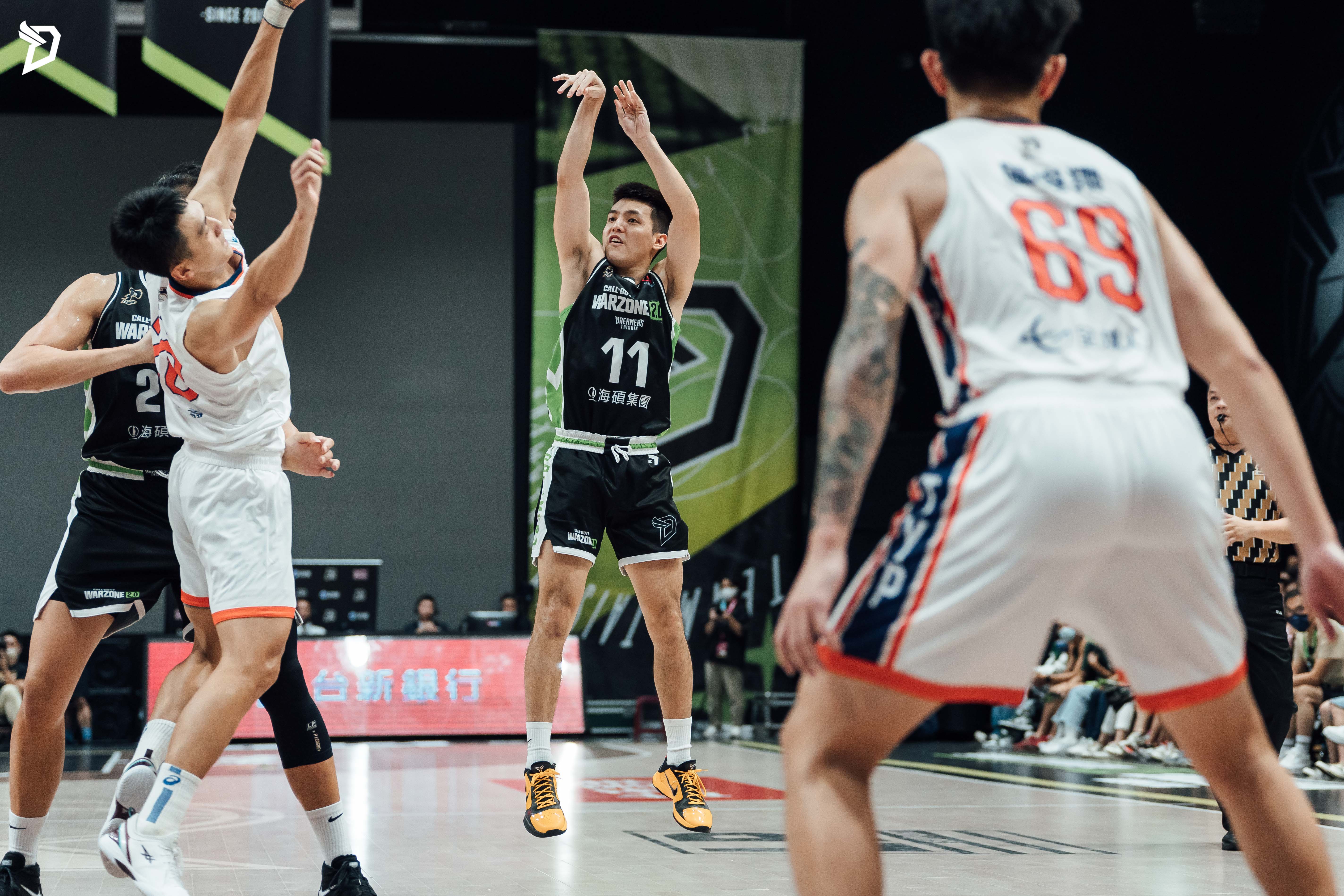 下半場防守宰制加外線回溫　夢想家主場逆轉領航猿