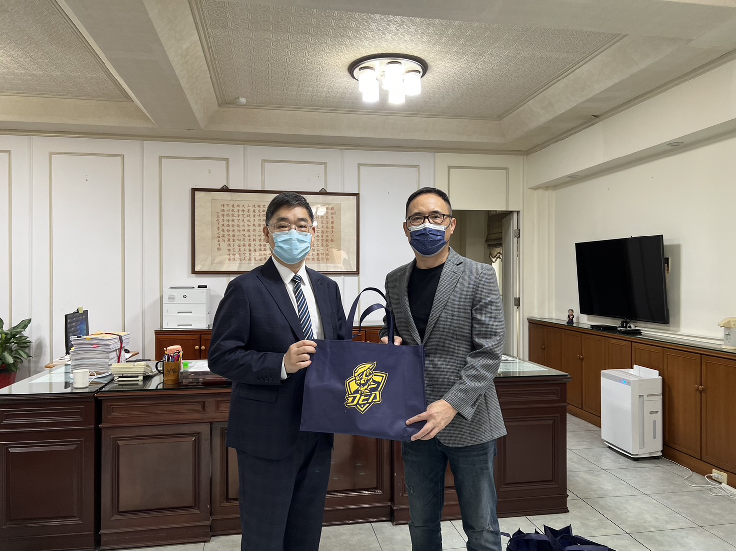 中信特攻秉持創隊初衷　與地檢署宣導法治 