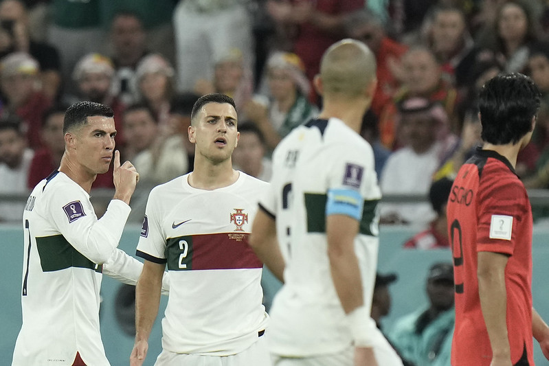 C羅退場要韓球員閉嘴　曹圭成：他用葡語髒話罵我