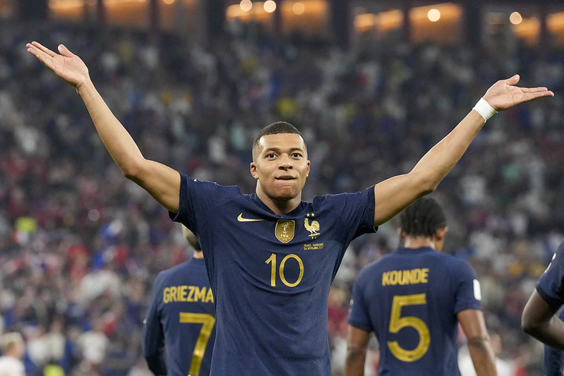 世足賽前預告：英格蘭能阻止法國與Mbappe？國際賭盤看和