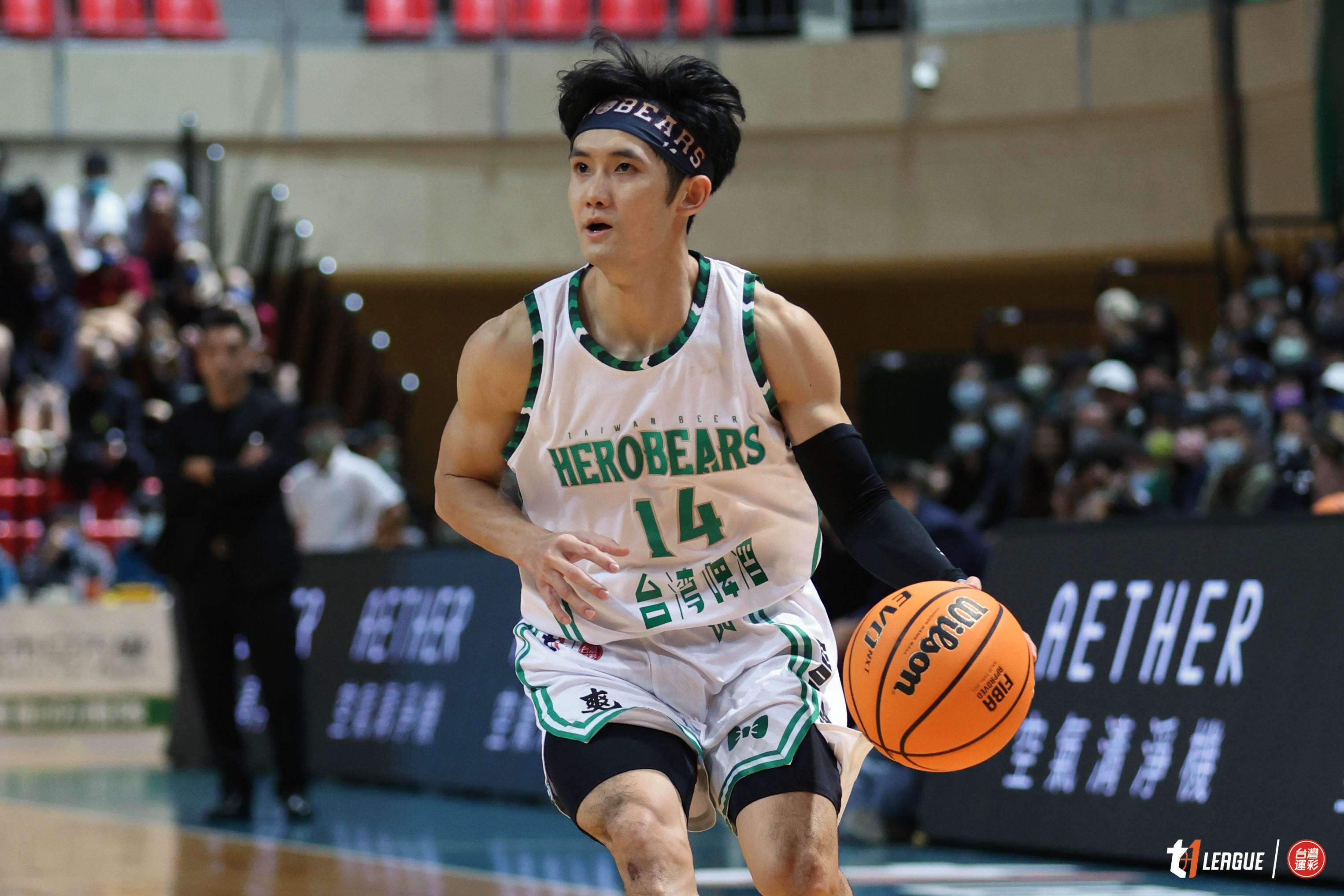 不滿裁判吹判　台啤英熊險罷賽