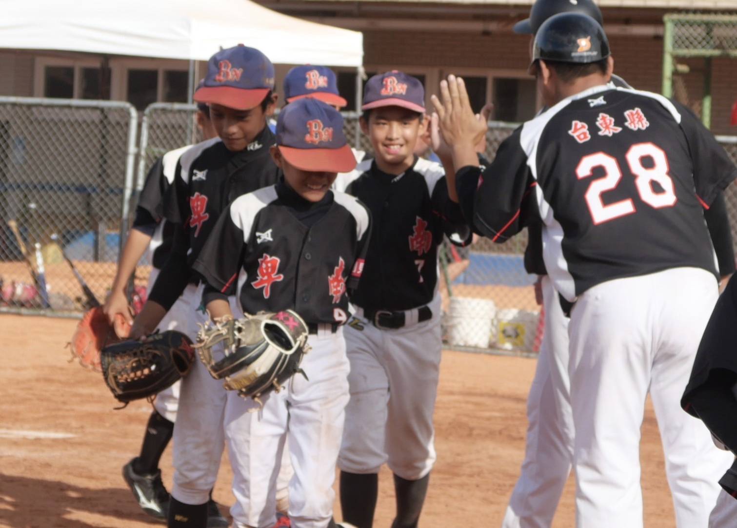 關懷盃進入最後決戰　地主台東球隊超級強勢