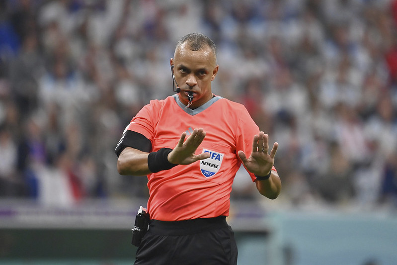 世界盃最終12人裁判名單出爐　英法戰主裁判Sampaio在內