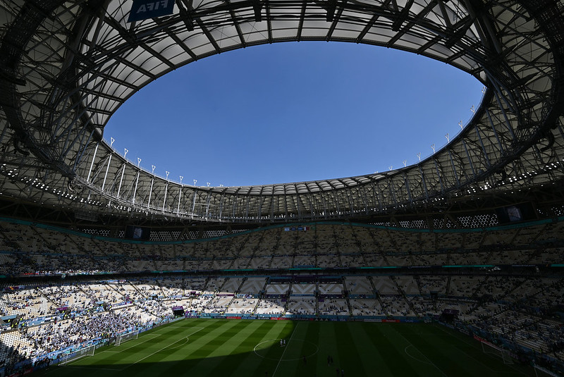 阿根廷對荷蘭之戰　場邊發生保全從高樓墜落身亡事件