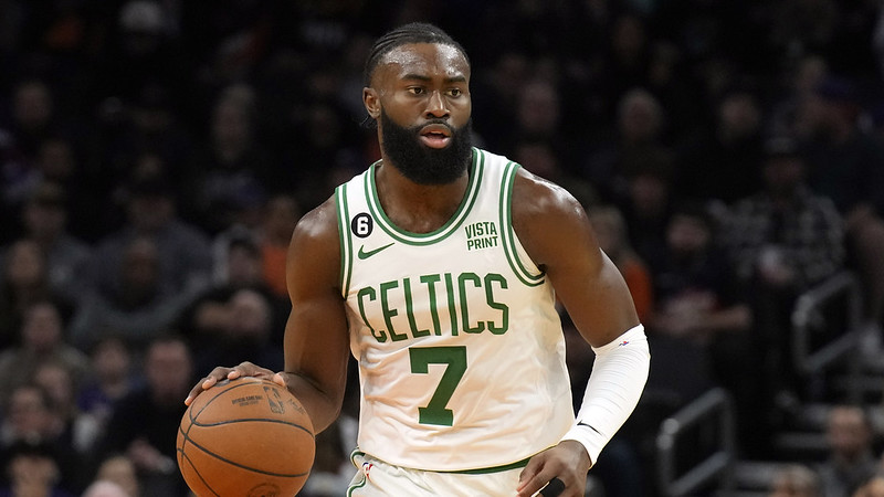 NBA》媒體日第一題就問「不在奧運名單」　Jaylen Brown：不暖身一下嗎？ - TSNA體育新聞團隊